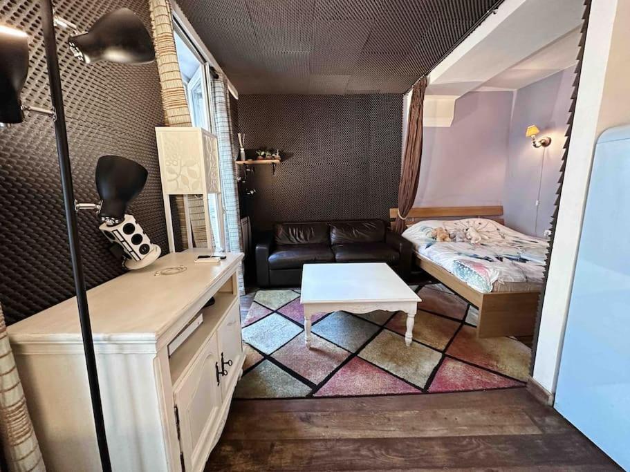 Studio With Home Cinema@Paris Chatelet Exteriör bild